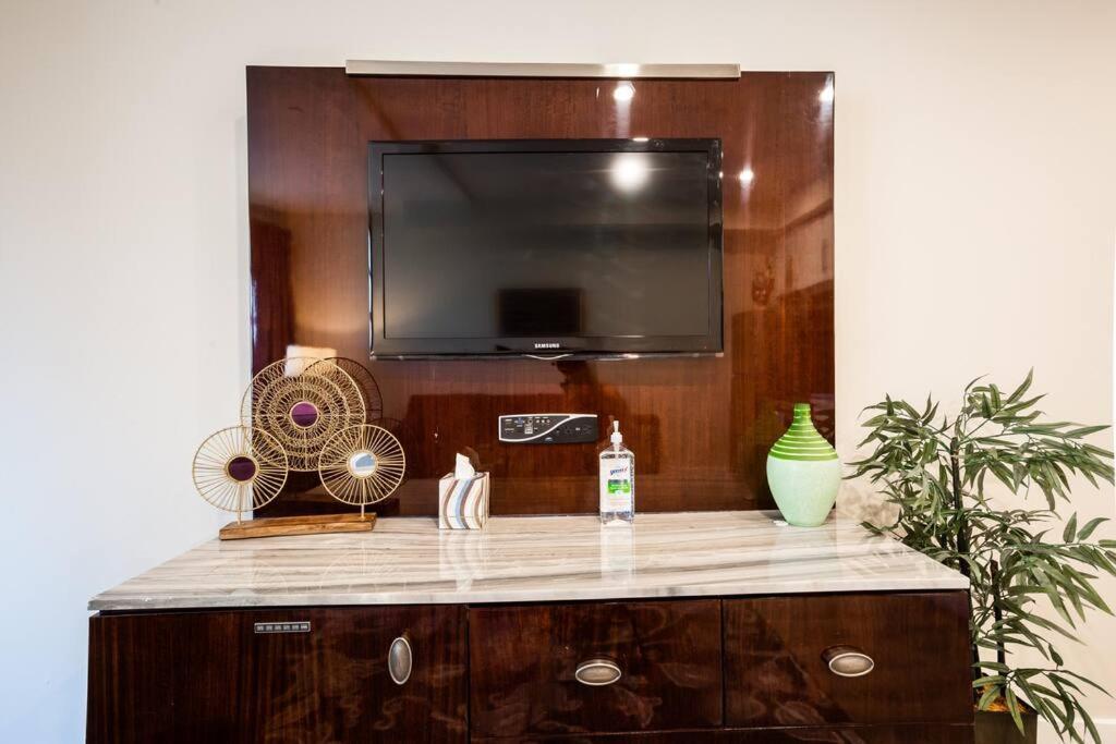 1-Bedroom With Cali King Size Bed In San Diego Extérieur photo