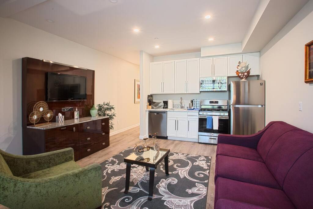 1-Bedroom With Cali King Size Bed In San Diego Extérieur photo