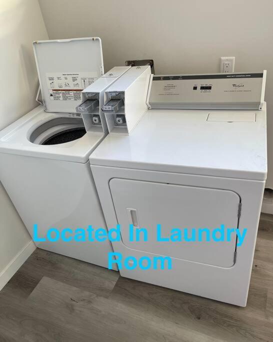 1-Bedroom With Cali King Size Bed In San Diego Extérieur photo